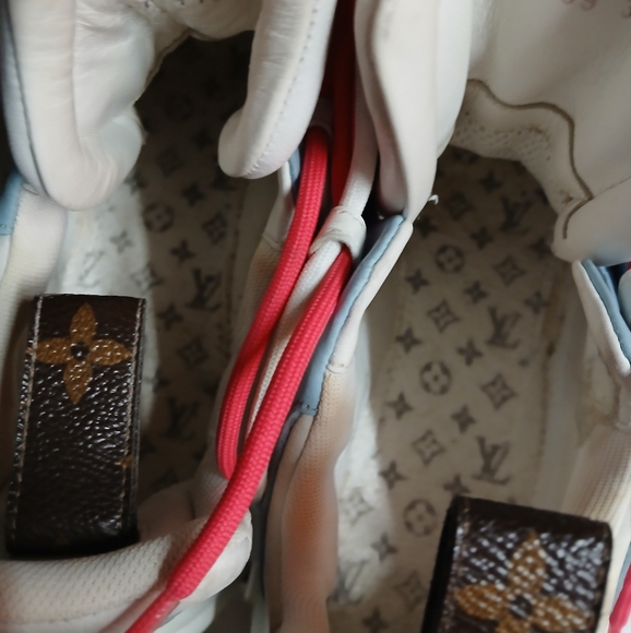 Louis  Vuitton Archlight sneakers AUTHENTIC LV size 38 - Picture 8 of 12
